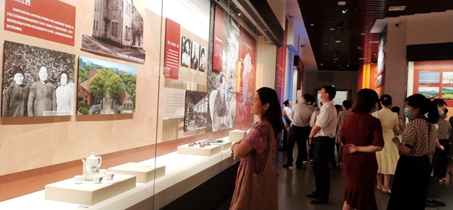 “初心耀征程——百件珍贵革命文物档案说江西”主题展在江西省博物馆开展