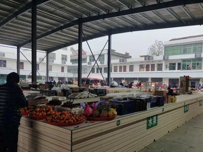 玉山县人大常委会主任张常青到下镇镇督导农贸市场提升改造工作-香港